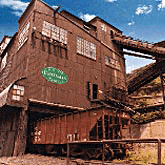 Clean handled coal pieces